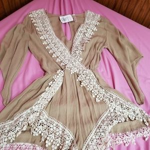 AGACI cream romper NWT